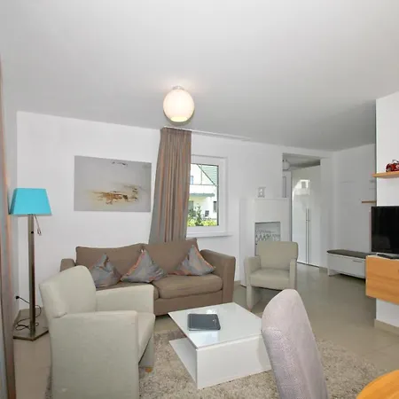 Strandnahe Mit Terrasse, Gratis Nutzung Vom Ahoi Erlebnisbad Und Sauna In Sellin - Rex Rugia 30-1 * Lobbe